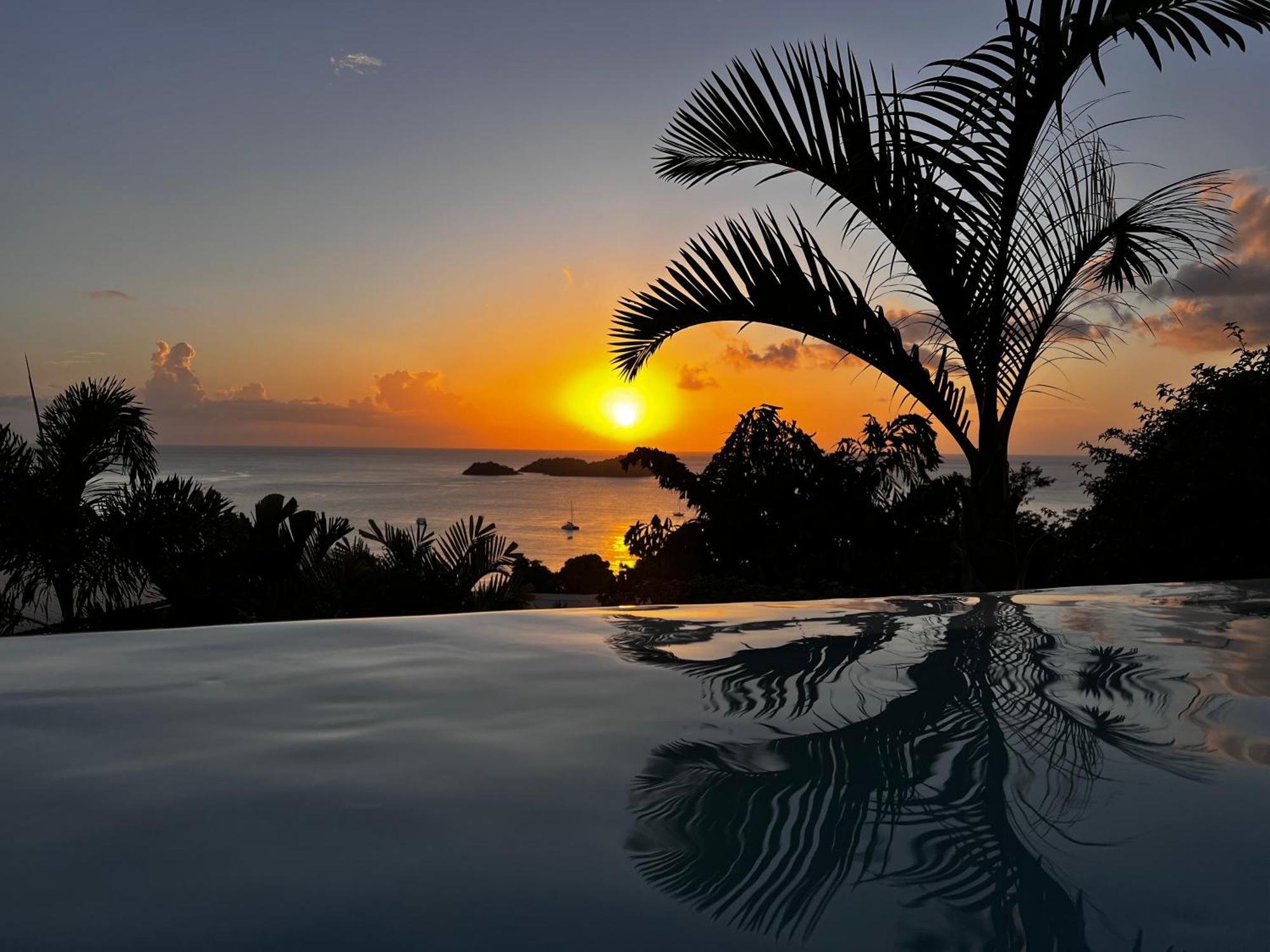 Sunset Palm - Superbe Villa Créole avec piscine face au coucher de soleil Bouillante Exterior foto